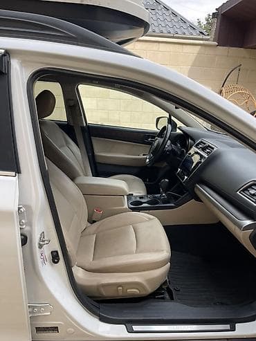 эмблема subaru: Subaru Outback: 2019 г., 2.5 л, Автомат, Бензин, Универсал — 8