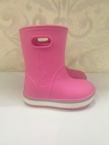 Комплекты одежды: Продаю! Детская обувь. Crocs оригинал! Состояние идеальное, носили — 2