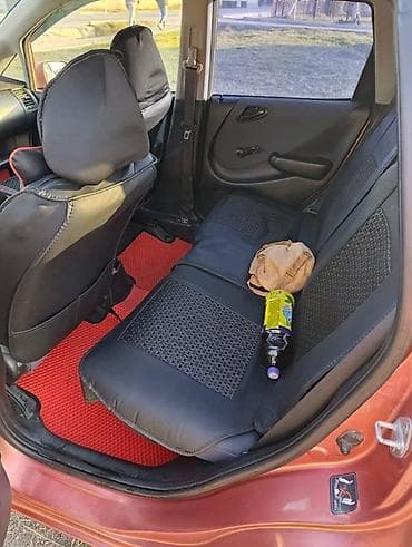 jazz: Honda Fit: 2005 г., 1.4 л, Механика, Бензин, Хэтчбэк — 5