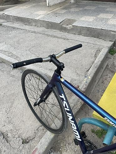 tsunami fixed gear купить: Городской велосипед, Tsunami, Рама M (156 - 178 см), Б/у — 2