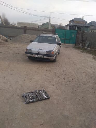 купить фольксваген поло в бишкеке: Volkswagen Passat: 1989 г., 1.8 л, Механика, Бензиновая, Универсал — 4