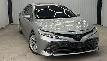 Toyota Camry: 2017 г., 2.5 л, Автомат, Гибрид, Седан — 1