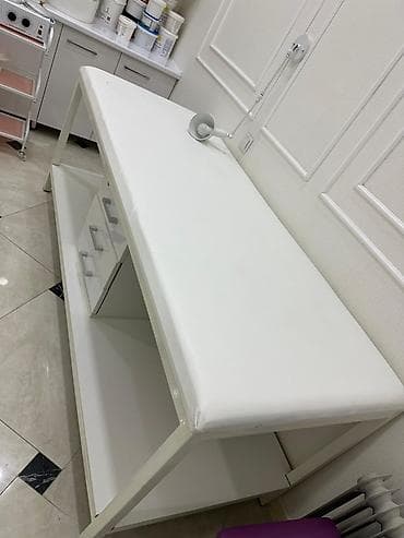 Продается профессиональная кушетка, изготовленная под заказ за 25 000