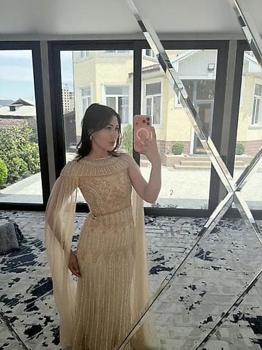 Личные вещи: Продам эти два платья оба в отличном состоянии от дорогих брендов за — 6