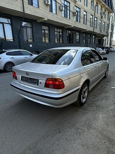 айнек авто: BMW 5 series: 1997 г., 2.5 л, Кол менен иштөөчү, Бензин, Седан — 4
