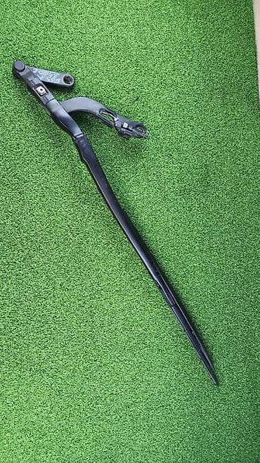 bew e34: Е65 е66 т Правый Стекоочеститель 6161 -7 -208 -692 В отличном — 1