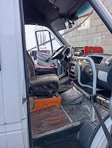 дизельное авто: Mercedes-Benz Спринтер: 2002 г., 2.2 л, Механика, Дизель, Бус — 4
