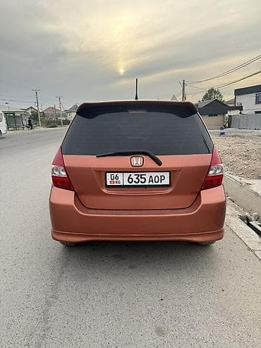 Продажа авто: Honda Fit: 2008 г., 1.5 л, Автомат, Бензин, Хэтчбэк — 6