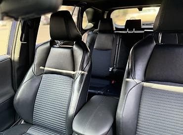 ланкрузер 200: Toyota RAV4: 2019 г., 2.5 л, Автомат, Гибрид, Кроссовер — 9