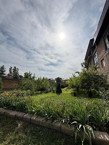 продаю дом киргизия 1: Здание, 1300 м² — 5