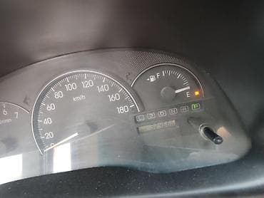 Toyota Verso: 2002 г., 2.4 л, Автомат, Бензин, Минивэн — 9