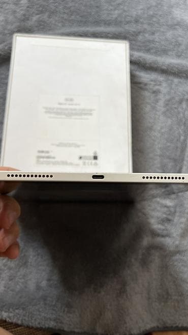 amazon fire: Планшет, Apple, память 64 ГБ, 10" - 11", Wi-Fi, Б/у, Классический цвет - Серебристый — 5