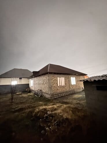 продажа домов жалал абад: Үй, 115 м², 4 бөлмө, Кыймылсыз мүлк агенттиги, Эски ремонт — 2