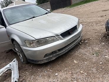 Унаа: Honda Torneo Accort (седан, правый руль) — на разбор по запчастям — 3