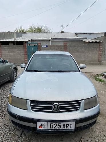 лев: Volkswagen Passat: 2001 г., 1.6 л, Ручные, Бензин, Седан — 1