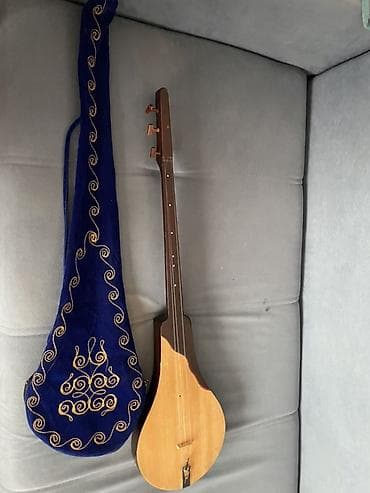 кум аппарат: Комуз (народный струнный щипковый инструмент) с мягким чехлом — 3
