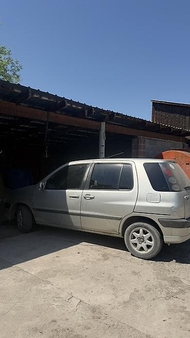 продажа авто ауди: Toyota Raum: 2003 г., 1.5 л, Автомат, Бензин, Хэтчбэк — 3