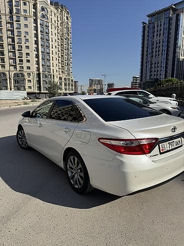 01: Toyota Camry: 2017 г., 2.5 л, Автомат, Бензин, Седан — 3