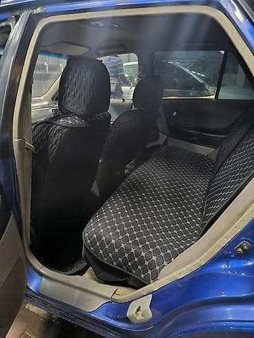 mazda 3: Mazda 323: 2001 г., 1.6 л, Механика, Бензин, Хэтчбэк — 8