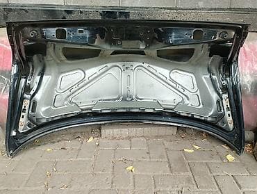 милениюм: Крышка багажника Mercedes-Benz, Оригинал — 2