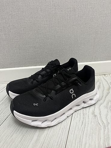 зимние красовка: Кроссовки On Running Cloudsurfer (черный/белый) - Легкая дышащая — 1