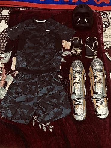 боксерки веном: Договорная номер 0501589865 Состав: - Тренировочный набор одежды — 1