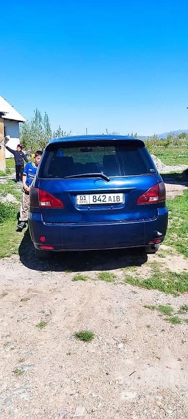 лабо 2004: Toyota Avensis Verso: 2004 г., 2.4 л, Механика, Дизель, Минивэн — 4