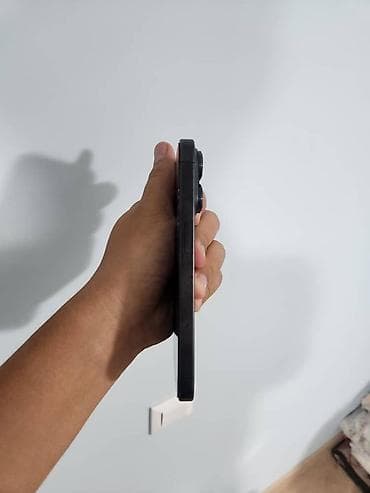 apl: IPhone 15 Pro, Б/у, 256 ГБ, Black Titanium, Чехол, 88 % — 2