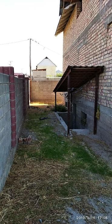 недостроенные дома: Продается недостроенный дом Имеется подвал адрес Ак ордо 1я 221 В — 3