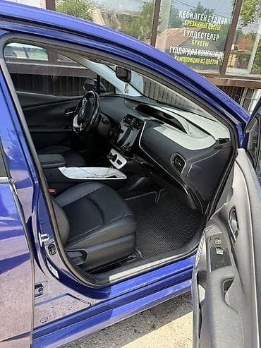 highlander 2012: Toyota Prius: 2016 г., 1.8 л, Автомат, Гибрид, Хэтчбэк — 10