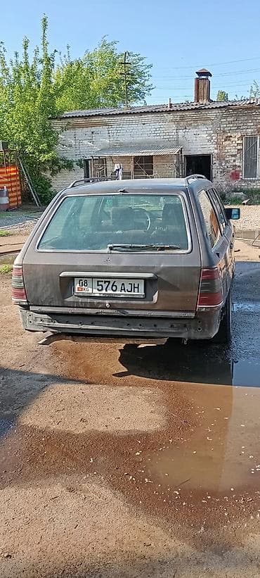 сидения w210: Mercedes-Benz W124: 1988 г., 2.5 л, Ручные, Дизель, Универсал — 4