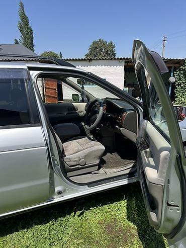 катафот калдина: Nissan R Nessa: 1997 г. — 3