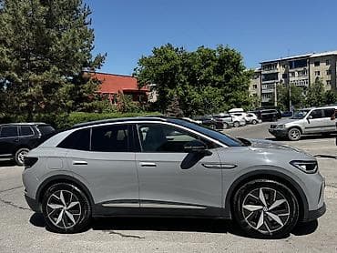 Volkswagen ID.4: 2022 г., 5.5 л, Автомат, Электромобиль, Кроссовер — 4