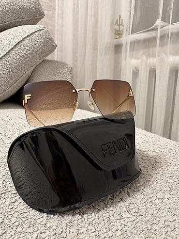 фенди: Солнцезащитные очки очки, Fendi, Женские, Квадратные, Линзы градиентные — 4