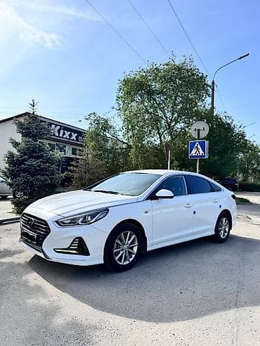 Hyundai Sonata: 2019 г., 2 л, Автомат, Бензин, Седан