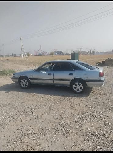 mersedes benz 123: Mazda 626: 1991 г., 2 л, Механика, Бензин, Седан — 3