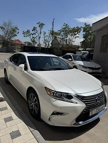 Lexus ES: 2017 г., 2.5 л, Автомат, Гибрид, Седан