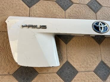 радиатор кондиционера опель вектра б: Накладка крышки багажника Toyota, 2017 г., Б/у, Оригинал — 3