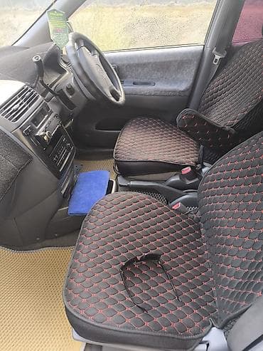 Toyota Ipsum: 1999 г., 2 л, Автомат, Бензин, Вэн/Минивэн — 5