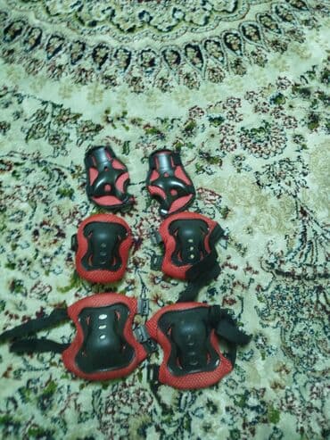 вещи для спорта: Наколенники — 1