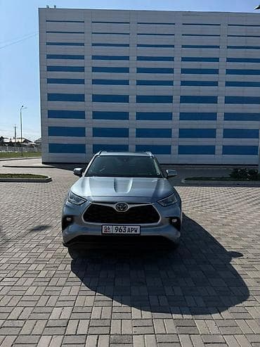 Toyota Highlander: 2020 г., 2.5 л, Автомат, Бензин, Кроссовер