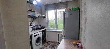 Батирлер: 3 бөлмө, 58 м², 3-мкр 104-серия, 4 кабат, Эски ремонт — 6