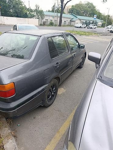 vin code: Volkswagen Vento: 1992 г., 1.8 л, Механика, Бензин, Седан — 1