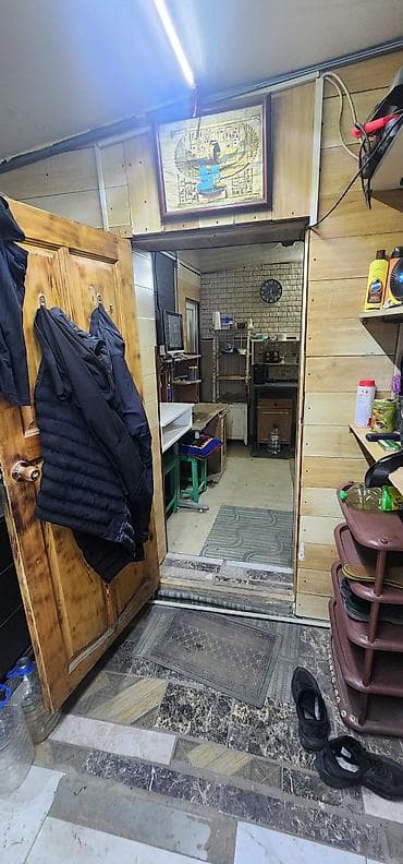 Гаражи: 40 м², Кирпичный | Подвал, погреб — 2