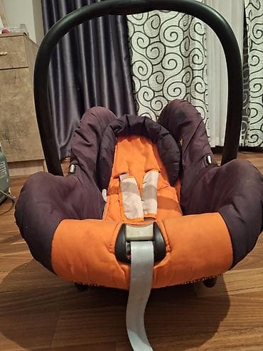 коляска зима: Автокресло, цвет - Оранжевый, Б/у — 2