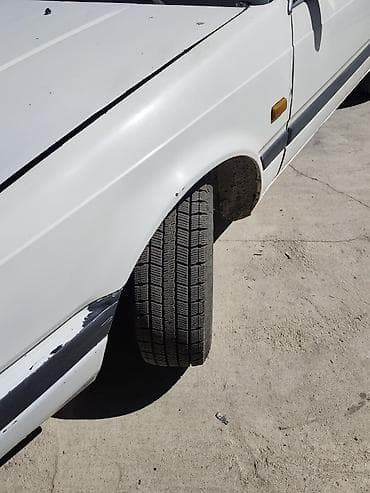 только обмен авто: Mazda 626: 1987 г., 2 л, Механика, Бензин, Седан — 4