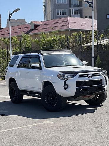 toyota 4ranner: Toyota 4Runner: 2023 г., 4 л, Автомат, Бензин, Внедорожник — 1