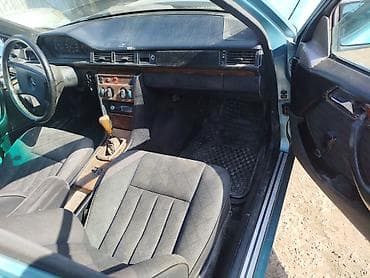 морда спринтер 906: Mercedes-Benz W124: 1990 г., 2.3 л, Механика, Бензин, Седан — 6