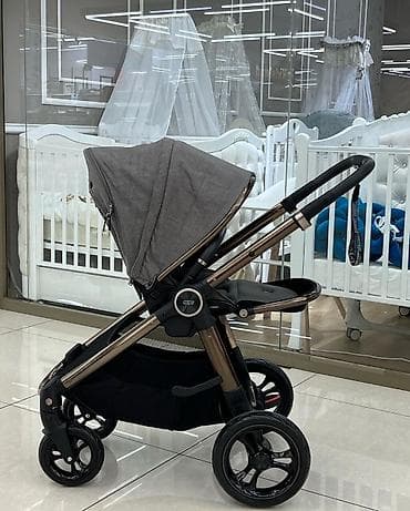 Коляска, цвет - Черный, Б/у