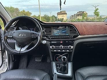 барта: Hyundai Elantra: 2019 г., 1.6 л, Автомат, Бензин, Седан — 9
